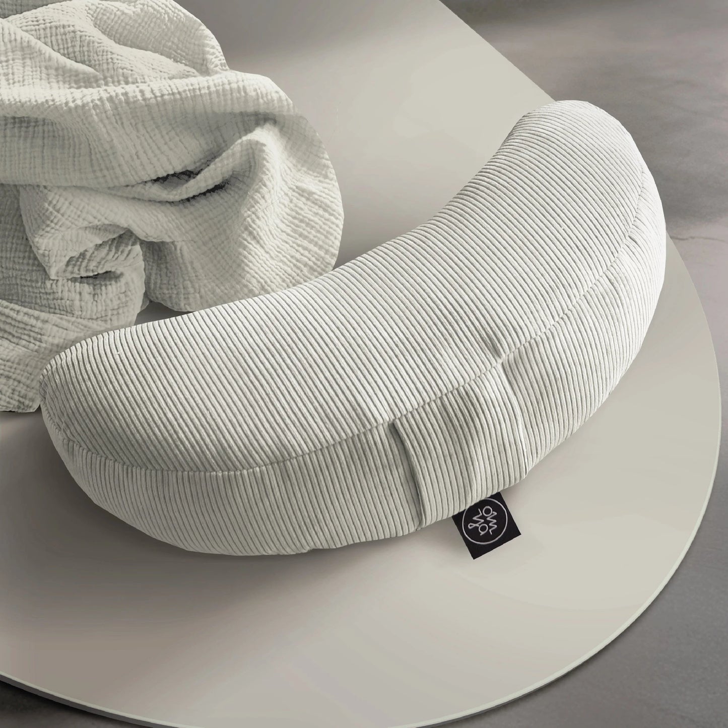 Design Yoga Halbmond Kissen - Pearl Cord