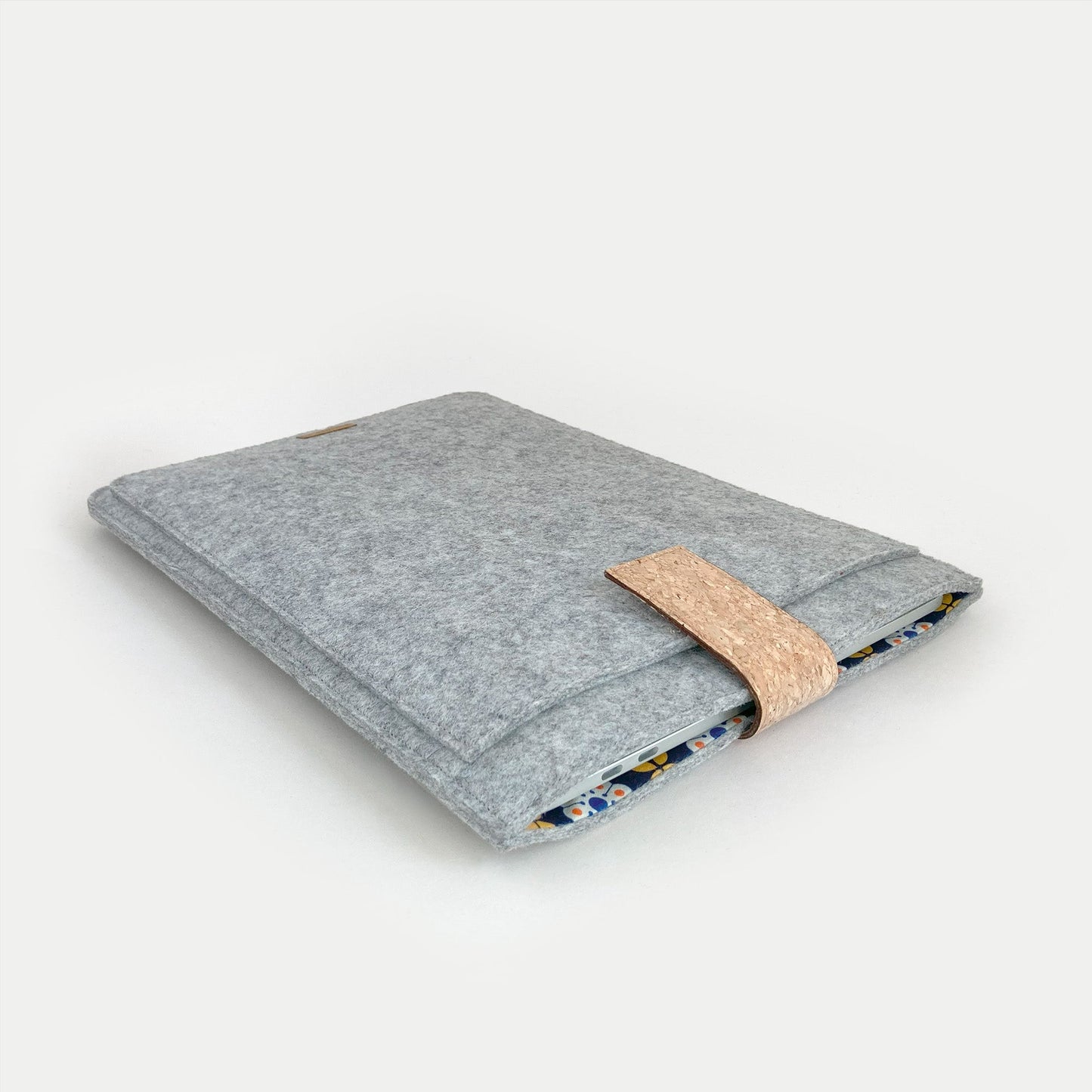 Case for Asus Zenbook CX1 | with magnetic closure and extra compartment | light grey - Bloom | Model "HAKA"