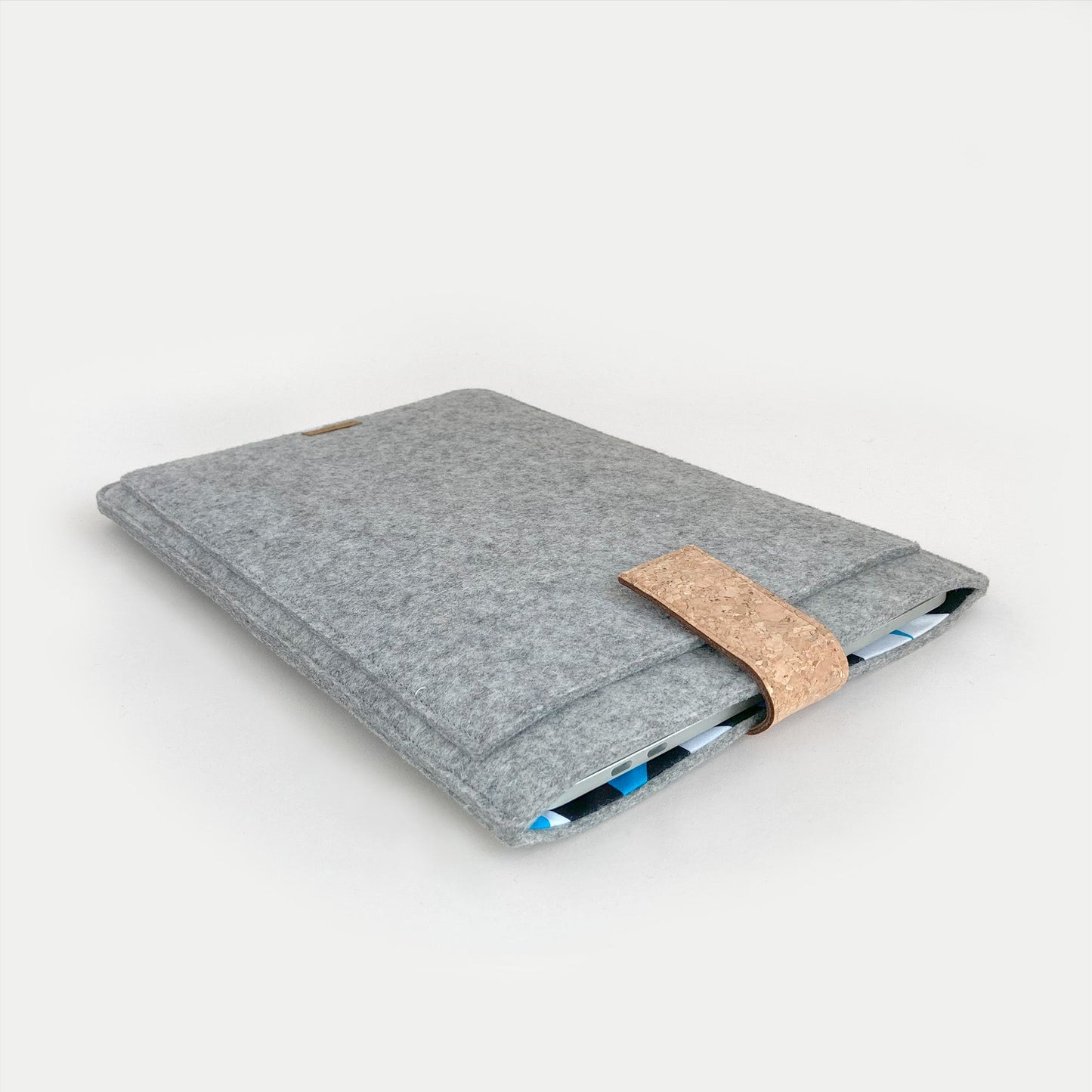 Hülle für Acer Extensa | mit Magnetverschluss und extra Fach  | hellgrau - Shapes | Modell "HAKA"