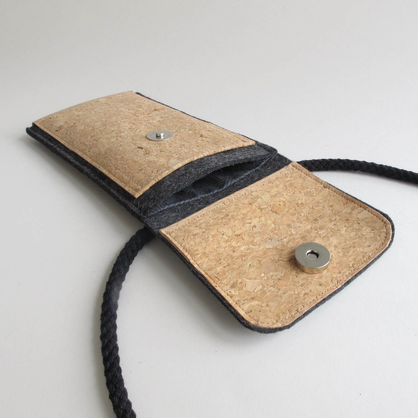 Shoulder bag for iPhone 13 Pro Max | made of felt and organic cotton | anthracite - tracks | model KEDJA