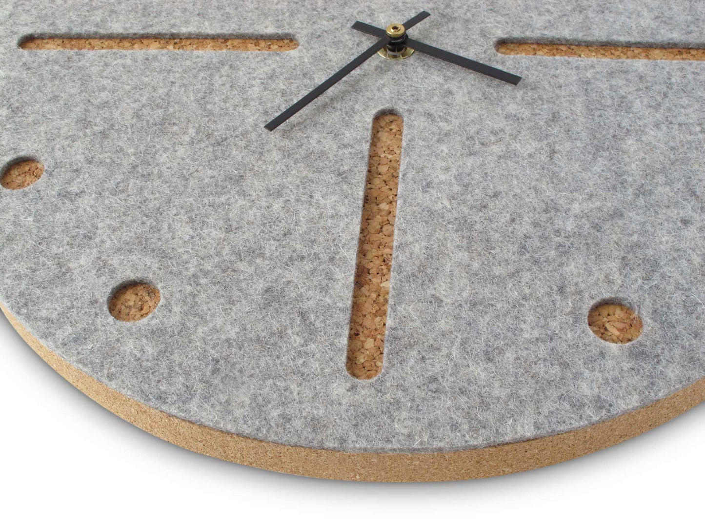 Wanduhr aus Filz und Kork 30 cm | hellgrau - schwarz | Design: Odense