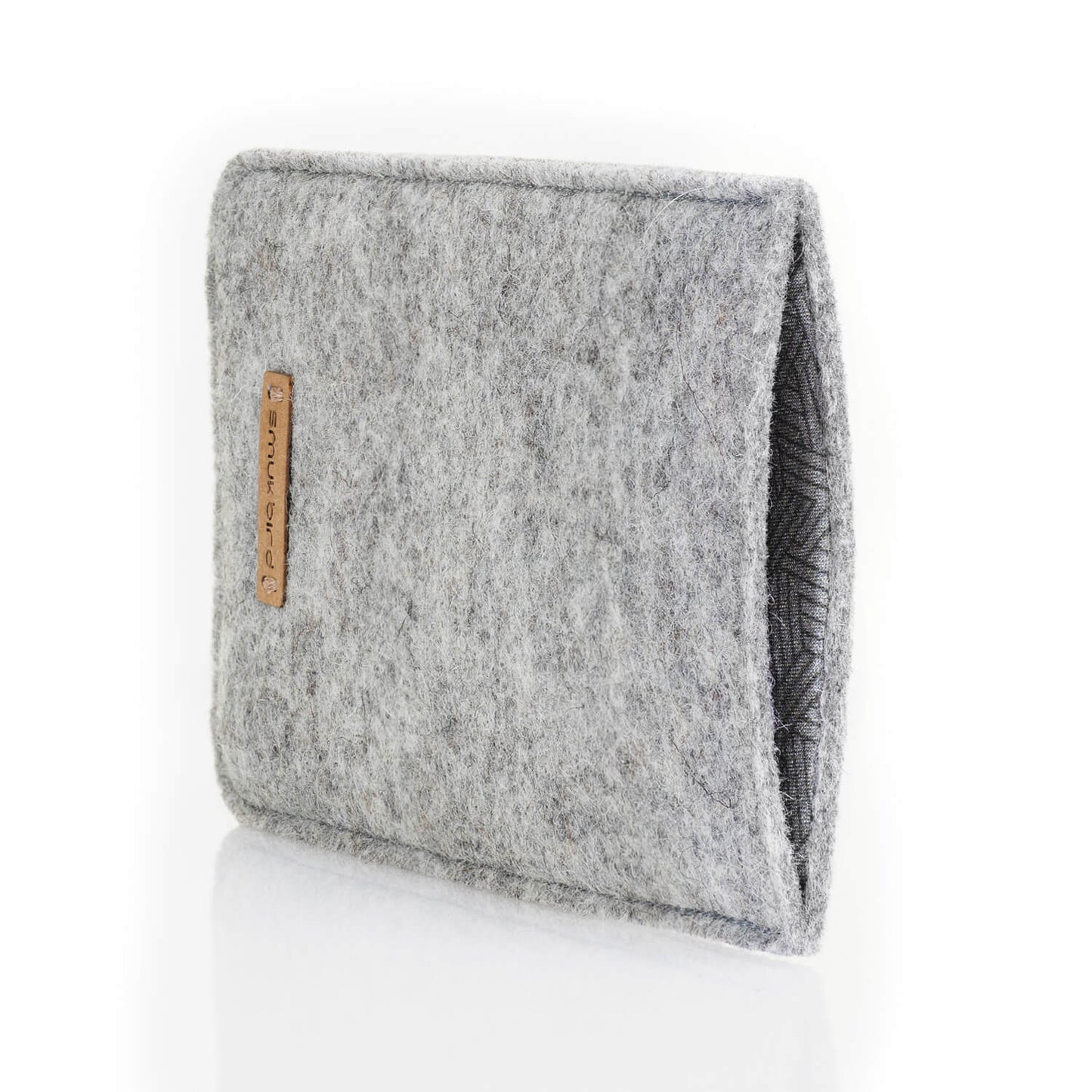 Handytasche für iPhone 12 Pro | aus Filz und Bio-Baumwolle | hellgrau - tracks | Modell "LET"