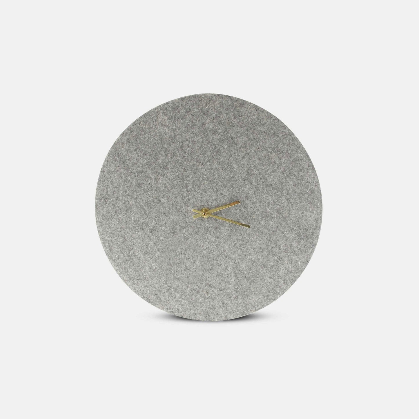 Wanduhr aus Filz und Kork 30 cm | hellgrau - gold | Design: Aalborg