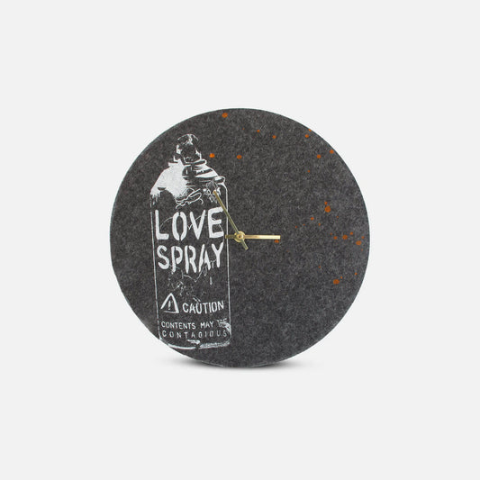 Wanduhr aus Filz und Kork 30 cm | Design "Love" by Anja Streese