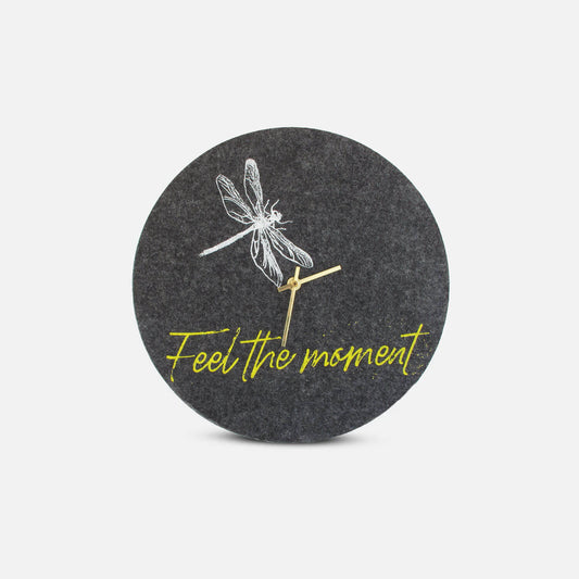 Wanduhr aus Filz und Kork 30 cm | Design "Moment" by Anja Streese