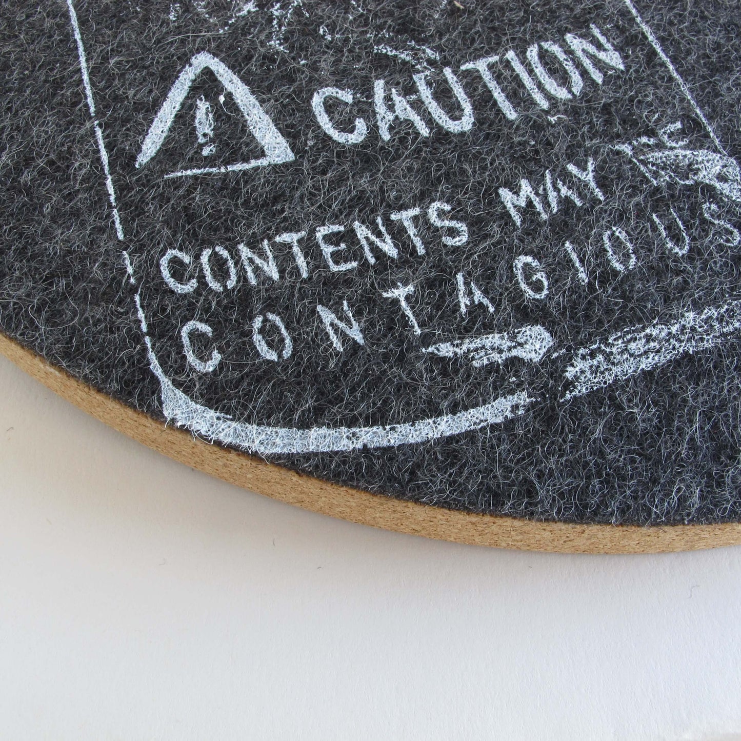 Wanduhr aus Filz und Kork 30 cm | Design "Love" by Anja Streese