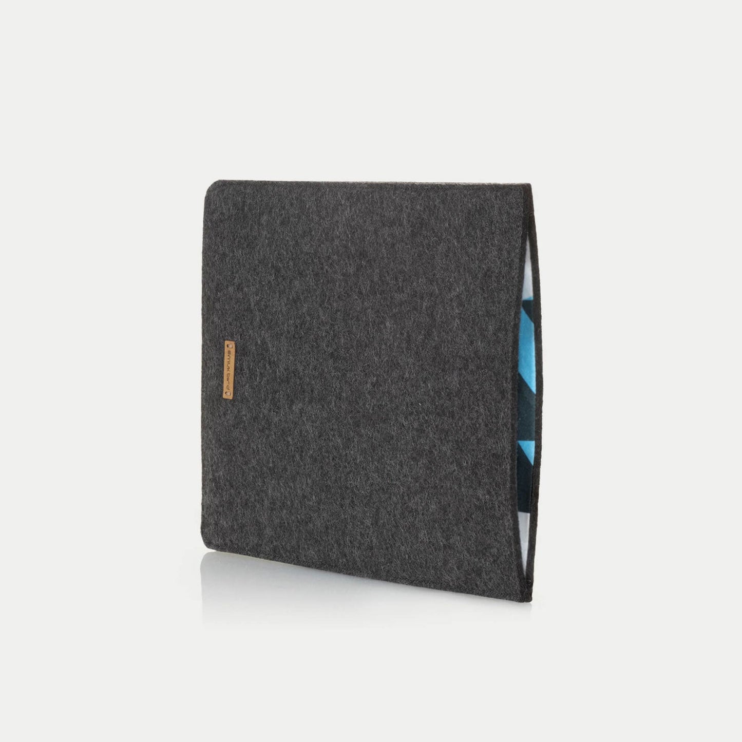 Case for iPad - 9th Gen | made of felt and organic cotton | anthracite - shapes | model "LET"