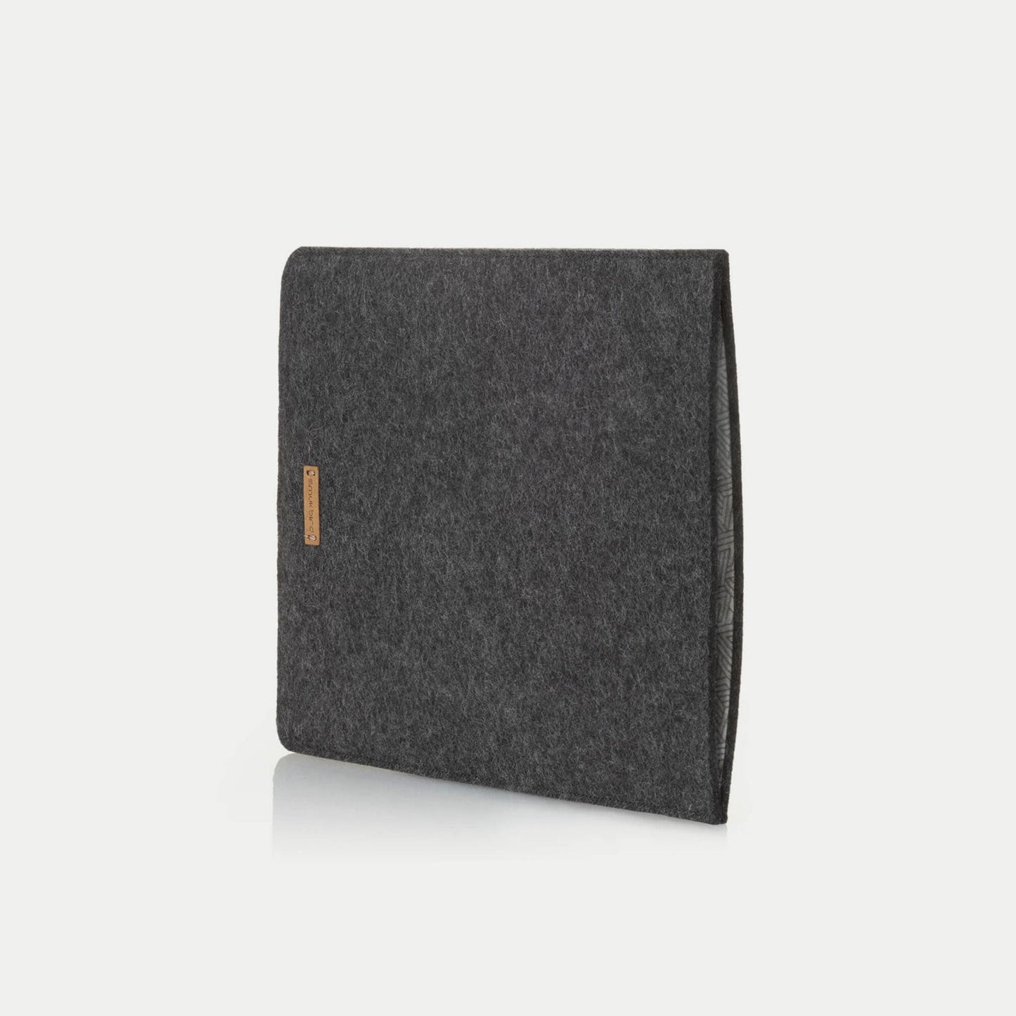 Case for Surface Pro 8 | made of felt and organic cotton | anthracite - tracks | model "LET"