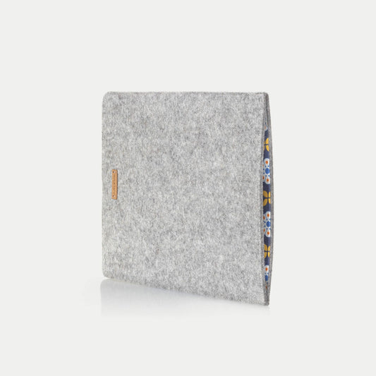Case for Surface Pro 8 | made of felt and organic cotton | light grey - bloom | model "LET"