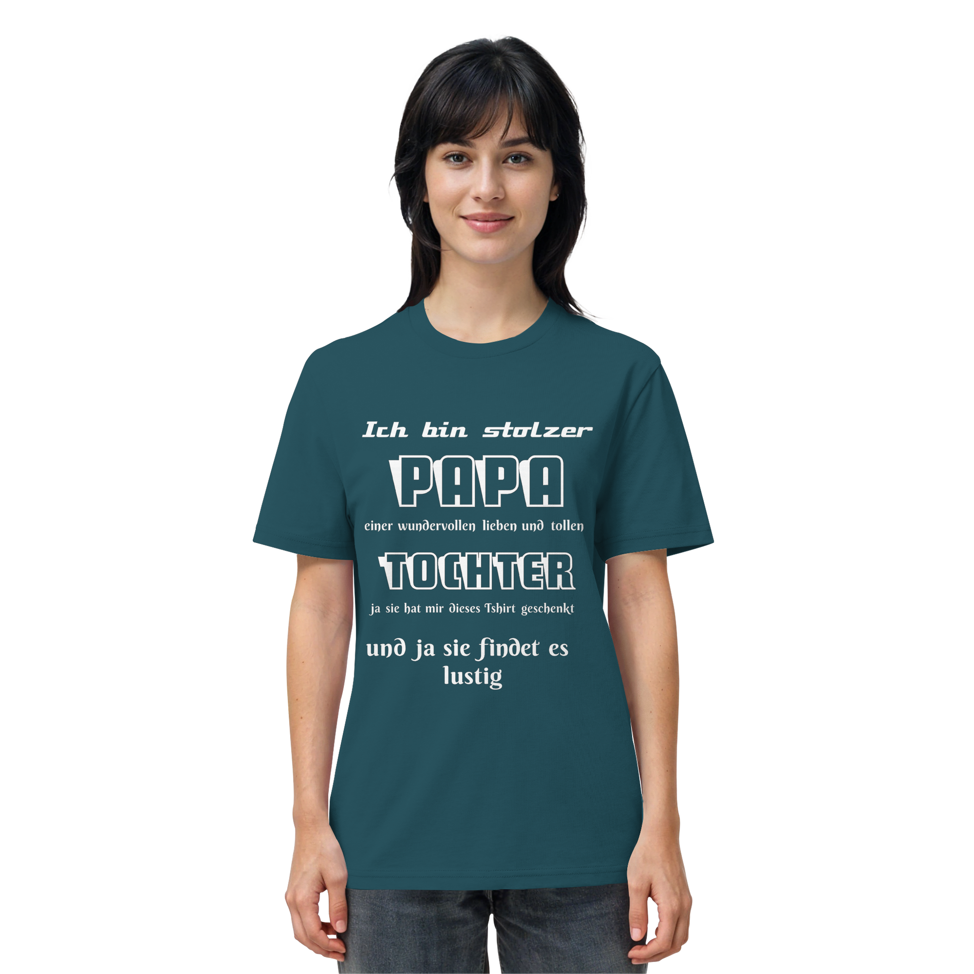 Weißes Unisex-Shirt mit Aufdruck "Ich bin stolzer Papa einer wundervollen Tochter" aus organischer Baumwolle, Frontansicht.