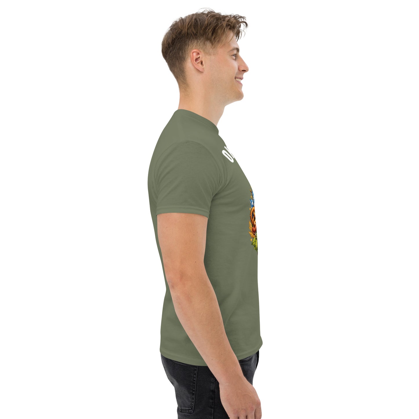 Unisex-T-Shirt Oktoberfest 2026 in Militärgrün, klassischer Schnitt, München Edition, aus weichem Baumwollstoff.