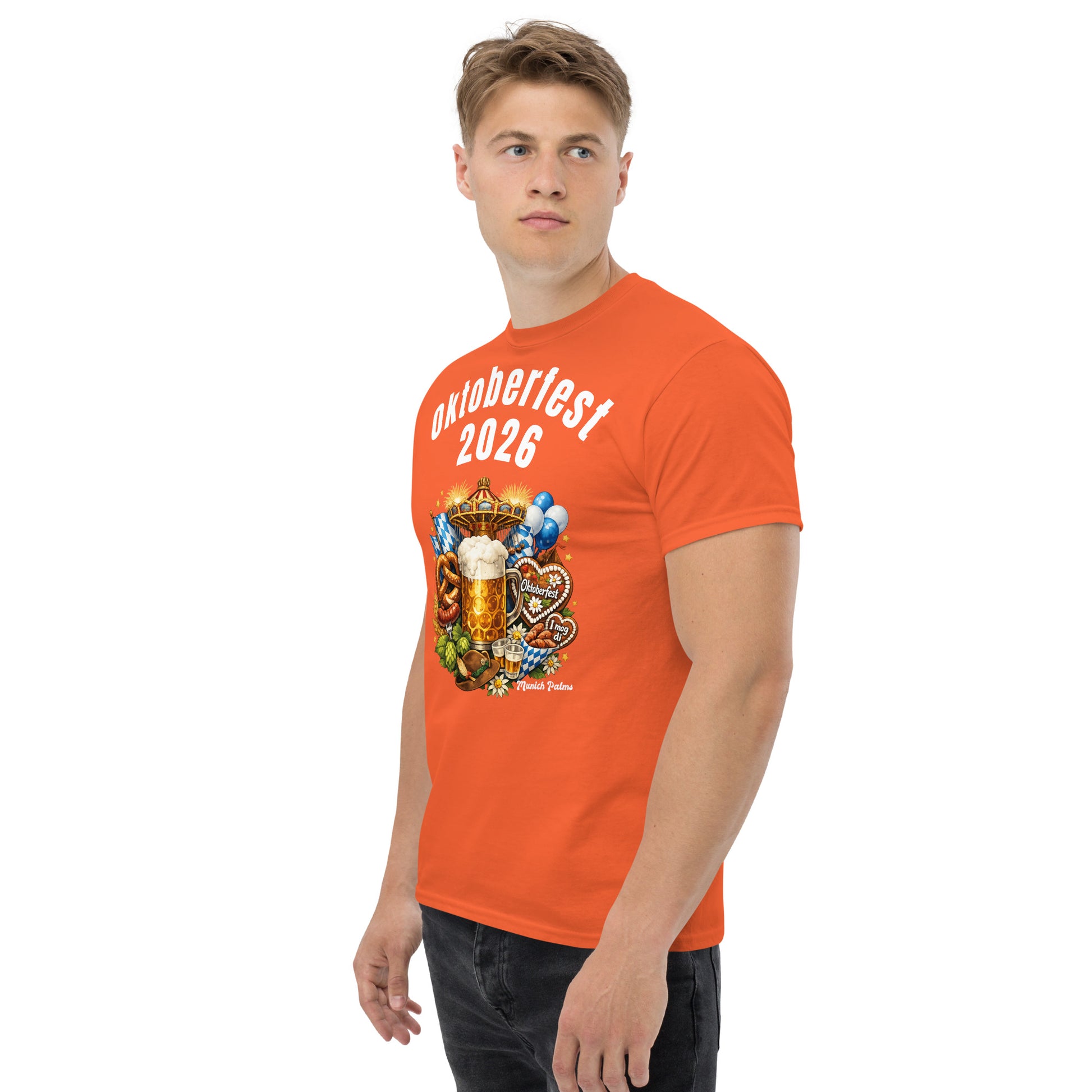 Orangenes Unisex-T-Shirt Oktoberfest 2026 München Edition, klassisch geschnitten, vorne links sichtbar, bequemes Baumwoll-Shirt