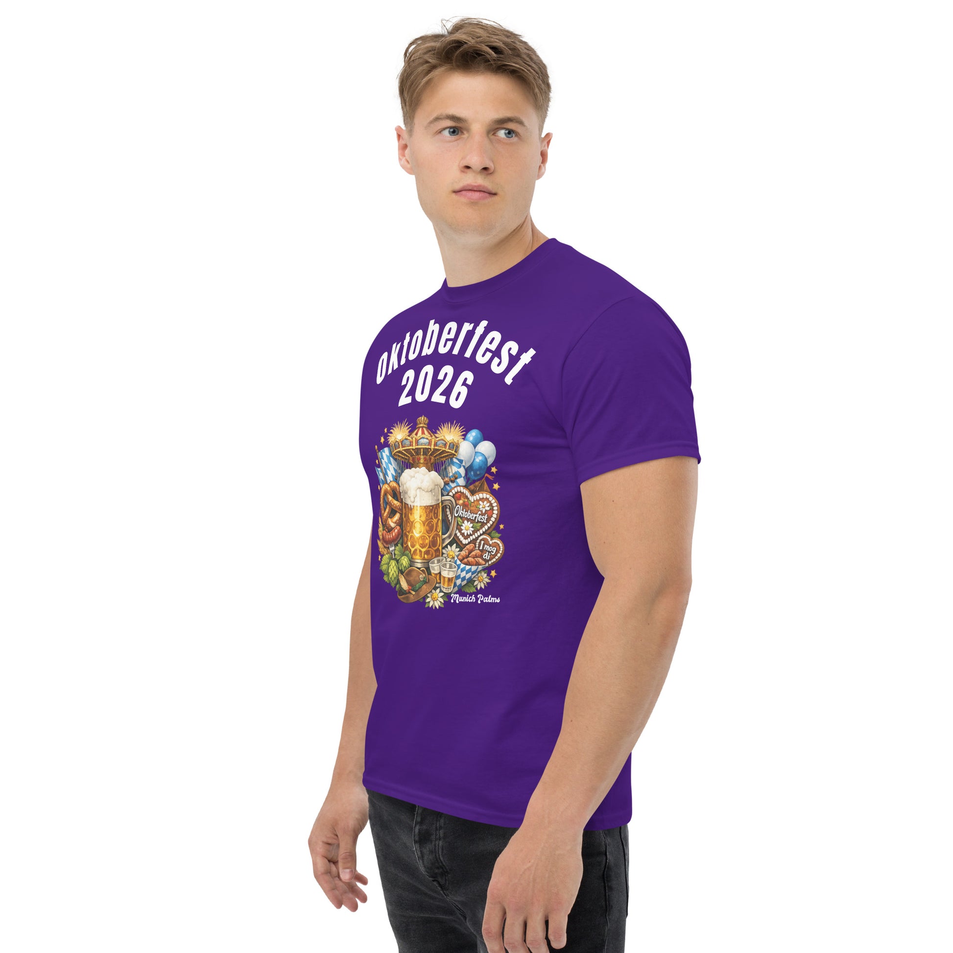 Lila Unisex-T-Shirt Oktoberfest 2026 München Edition mit klassischem Schnitt, vorne links sichtbar, von Online Kaufhaus München