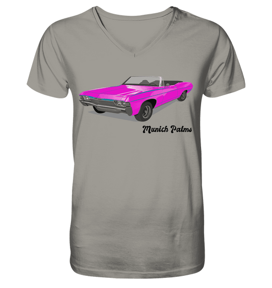Pink Retro Classic Car Oldtimer , Auto ,Cabrio by Munich Palms - V-Neck Shirt - Online Kaufhaus München